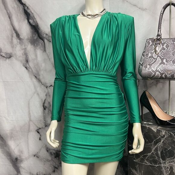 Runaway Kelly Green, long sleeve dress - Picture 2 of 10